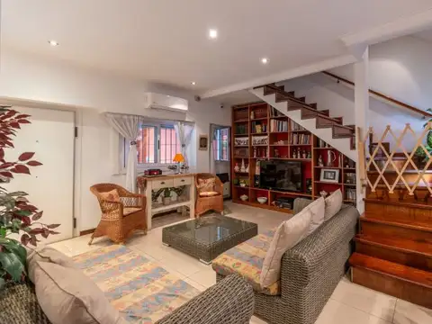 Casa en Venta con 1 cochera