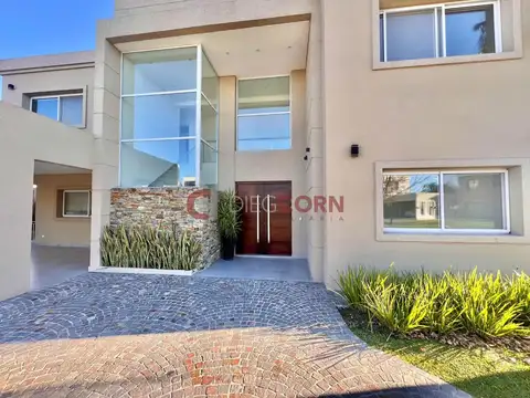 Casa en Venta de 5 dormitorios