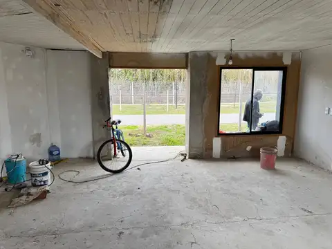 Casa 5 ambientes con 2 baños