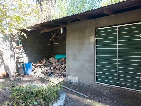 Casa en Venta con 3 cocheras