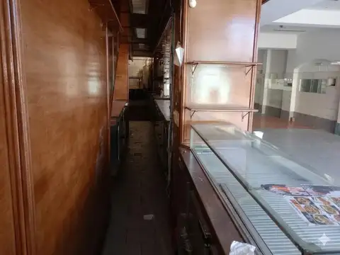Local en alquiler, pleno foco comercial Liniers
