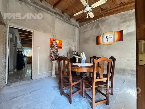 CASA EN VENTA C/ JARDIN DE 200M2 EN CHILAVERT - ACEPTA PERMUTA PH CABA