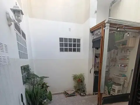 Depto Tipo Casa en Venta de 2 ambientes