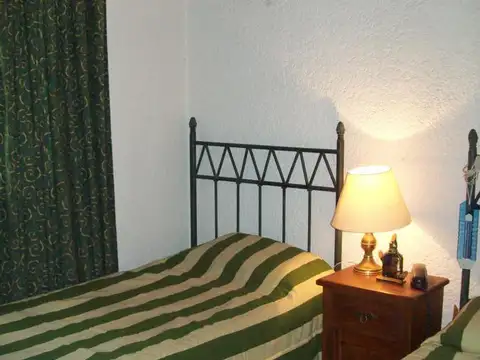 Casa en Alquiler Temporal con 1 cochera