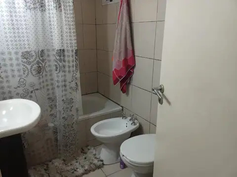 T/C 2 Amb. C/Escritorio Fte. Patio/Cochera Alcaraz al 5700