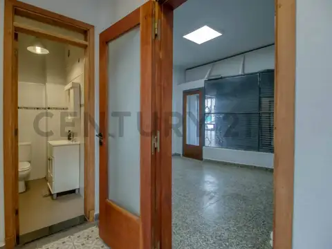 OPORTUNIDAD PARA INVERSION! IDEAL ESTUDIO O SOCIEDAD DE PROFESIONALES.