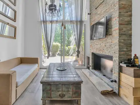 Ayres Loft