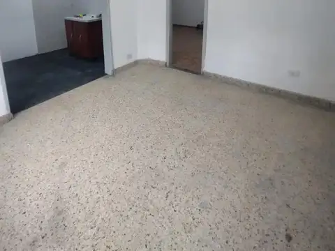 Depto Tipo Casa 2 ambientes con 1 baño