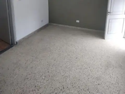 Depto Tipo Casa en Alquiler en Wilde, $ 390.000