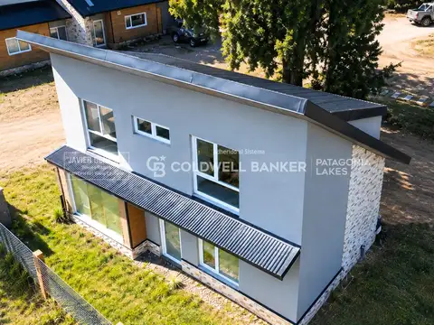 Venta Casa 84m2 · 2 dormitorios y jardin propio - Apto Credito - Villa La Angostura