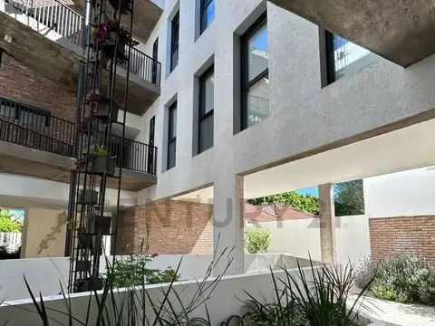 Departamento 5 ambientes con 3 baños