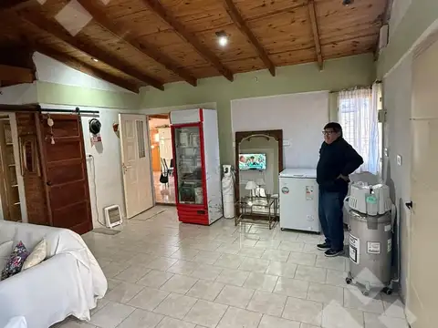 VENTA CASA 3 DORMITORIOS - B° NUEVA FERRI - CIPOLLETTI