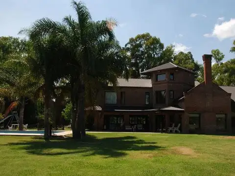 Casa en Alquiler en Countries y Barrios Cerrados en La Plata, USD 2.350