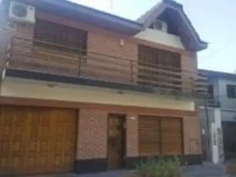 Pereyra al 100. Venta Casa. Ramos Mejía