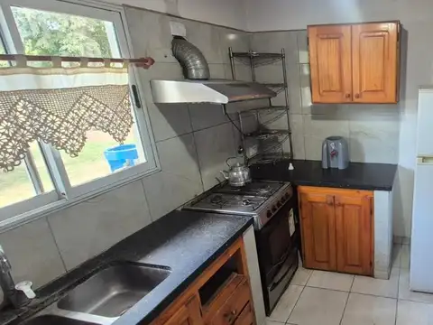 Casa en Alquiler con 2 cocheras