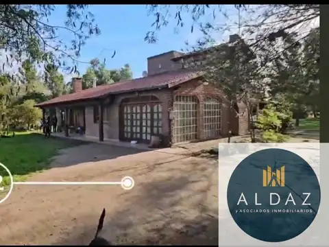 Casa en venta de 2 dormitorios c/ cochera en Los Chañares