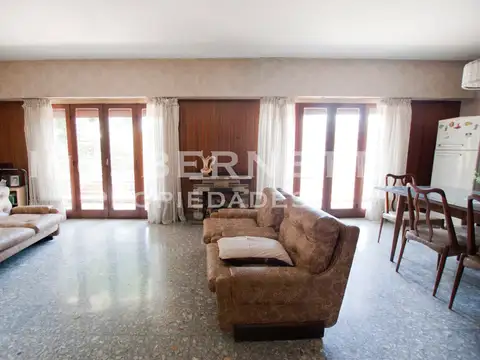 Depto Tipo Casa en Venta 50 años