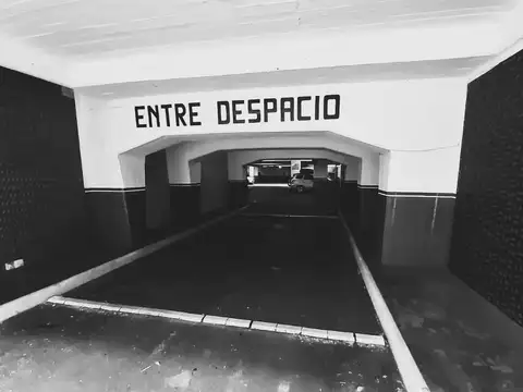 Cochera en Venta Cubierta