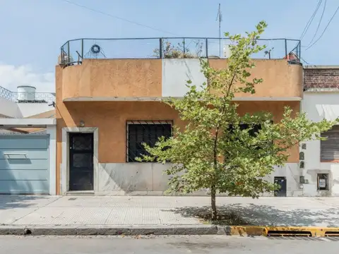 CASA A RECICLAR  VILLA LURO  4 AMB. &amp; ESCRITORIO + TERRAZA