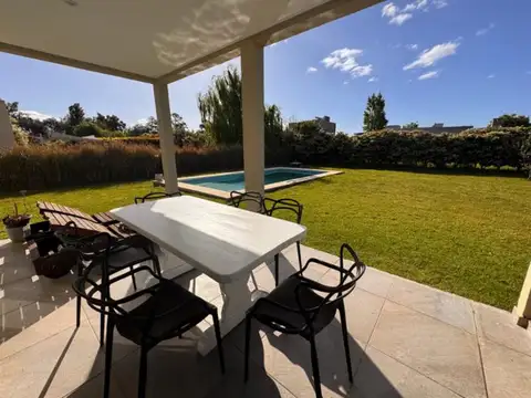 Casa en alquiler FEBRERO en Santa Juana CANNING