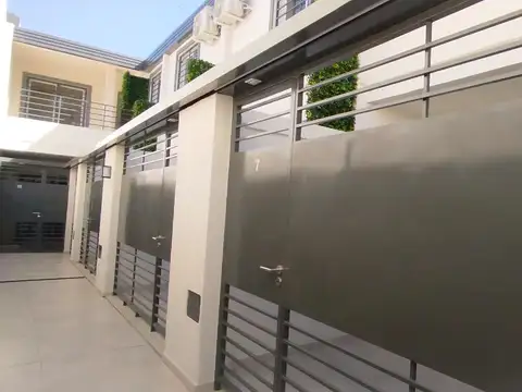 Departamento en Venta en Villa Lynch, USD 65.000
