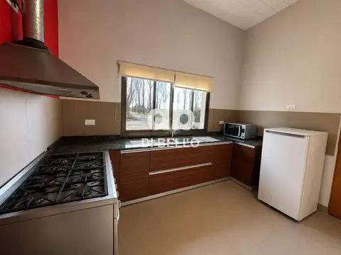 Casa en Venta con 10 cocheras
