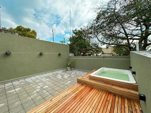 Casa 6 ambientes con 3 baños