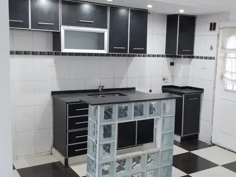 Depto Tipo Casa en Venta en Paso del Rey, USD 39.000
