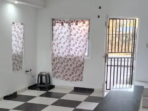 Depto Tipo Casa en Venta con 1 cocheras