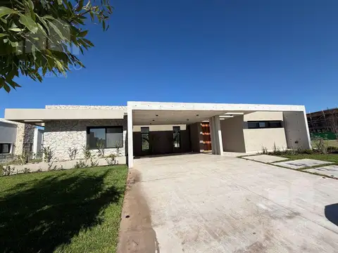 Venta Casa 4 Ambientes en Terravista General Rodriguez