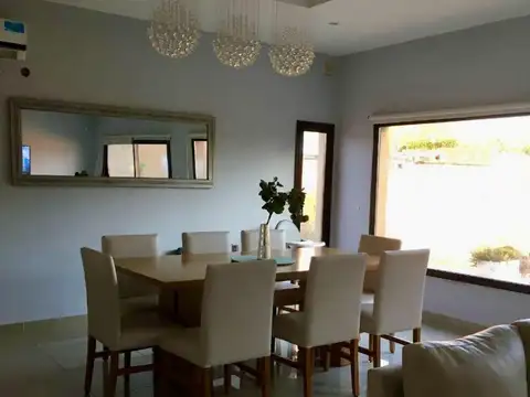 Casa en Venta en Alsina, USD 110.000