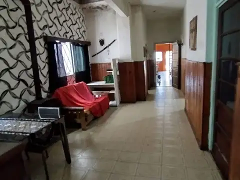 Casa en Alquiler con 1 cochera