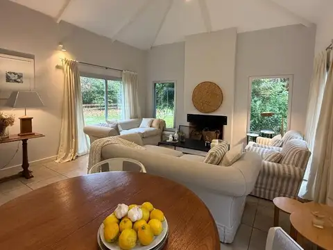 Casa en Venta al Este