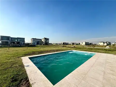 Casa en Alquiler de 4 dormitorios