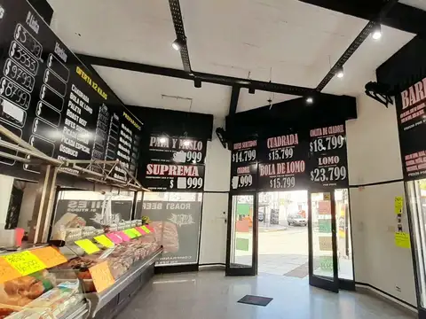 San Andrés - Amplio Galpón de 360 m2 cubiertos en impecable estado!