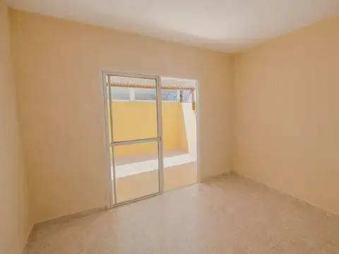 Depto Tipo Casa en Alquiler de 2 ambientes