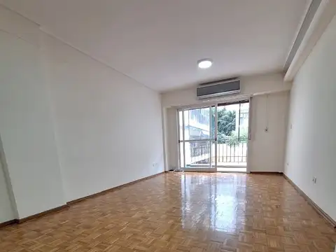 HERMOSO SEMIPISO 3 AMB. C DPCIA / ESPACIO GUARDACOCHE + BAULERA