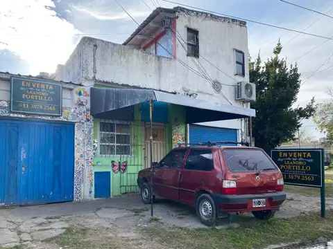 Casa en Venta con 2 cocheras