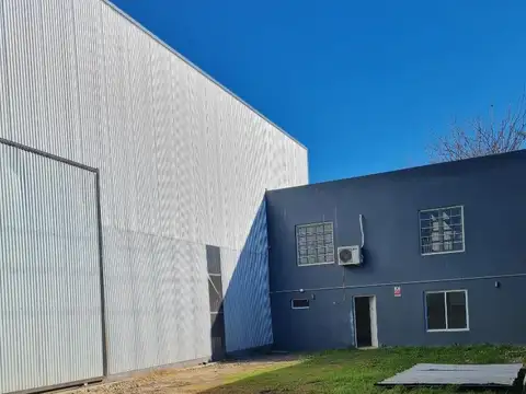 EXCELENTE NAVE INDUSTRIAL 1.350 M2