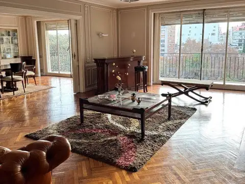 Departamento en Venta de 5 ambientes