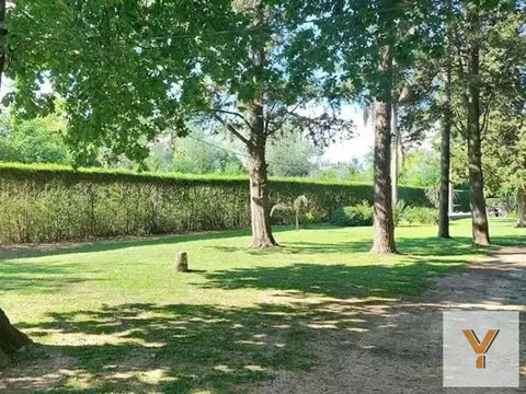 Casa en venta - 2 Dormitorios 1 Baño - 2650mts2 - Escobar