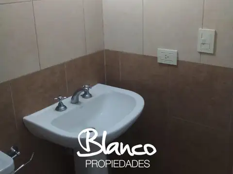 Las Recovas 100