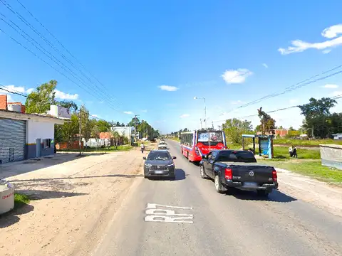 Local en Alquiler Via Pública