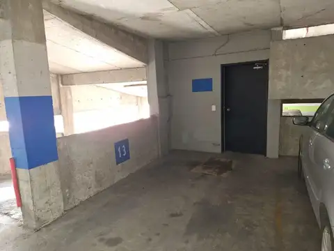 Cochera fija cubierta