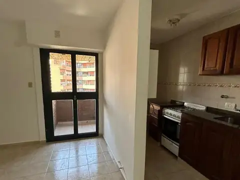 ALQUILO DEPTO DE UN DORM. RONDEAU 541