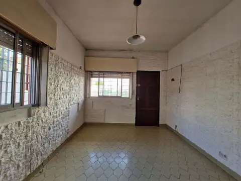 Depto Tipo Casa en Venta 48 años