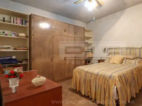 Depto Tipo Casa en Venta con 1 cocheras