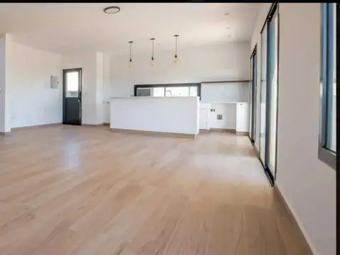 Casa en Venta en Araucarias, Puertos, Escobar