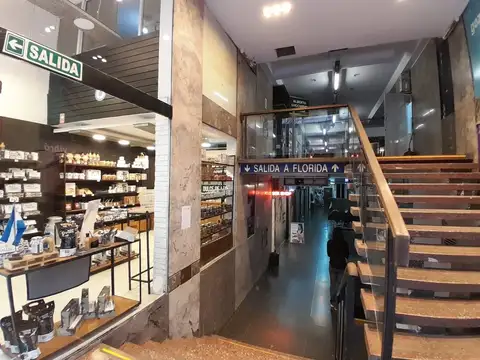 ALQ OFICINA GALERÍA FLORIDA CENTRAL 5° FRENTE 30M2