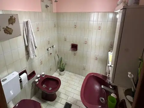 VENTA - CASA 6 AMBIENTES C/COCHERA - ALTOS DE SAN LORENZO